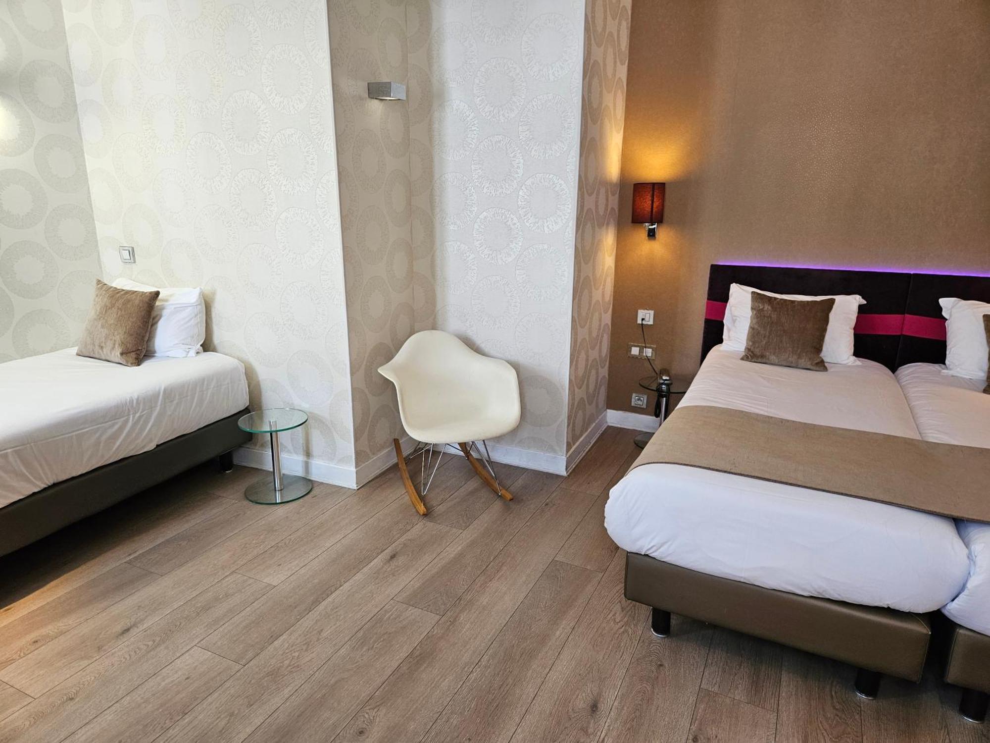 Hotel Atn Paris